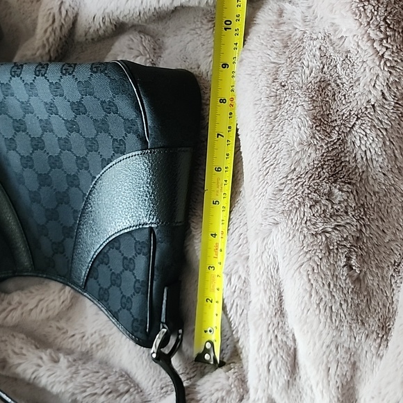 Authentic black Gucci canvas shoulder bag - Picture 8 of 13